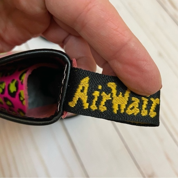 Dr. Martens 1460 Smooth Leather Leopard Print Combat Boots Size 7 Women - Picture 10 of 14